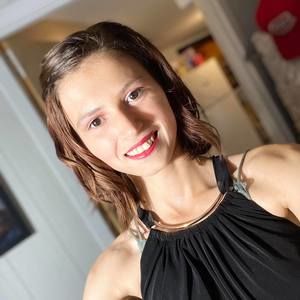 Meet your Posher, Amély